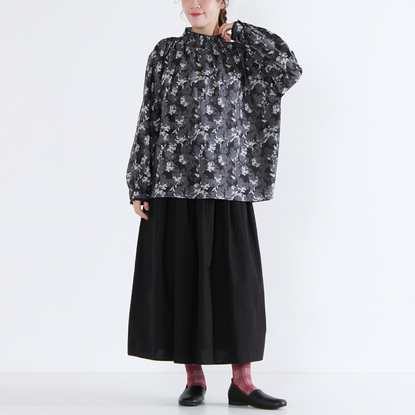 極美品■レオナール　フラワープリント　プルオーバー　シルク　ブラック　L フロッキーチュールプルオーバー＜ブラック＞ – AMARC LIFE STORE