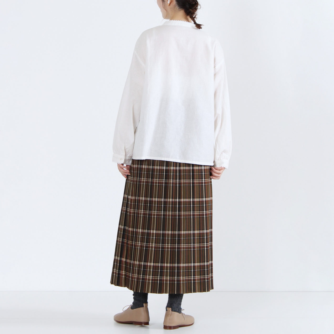 綿麻混 ピコレースピンタックブラウス 平織り生地使用