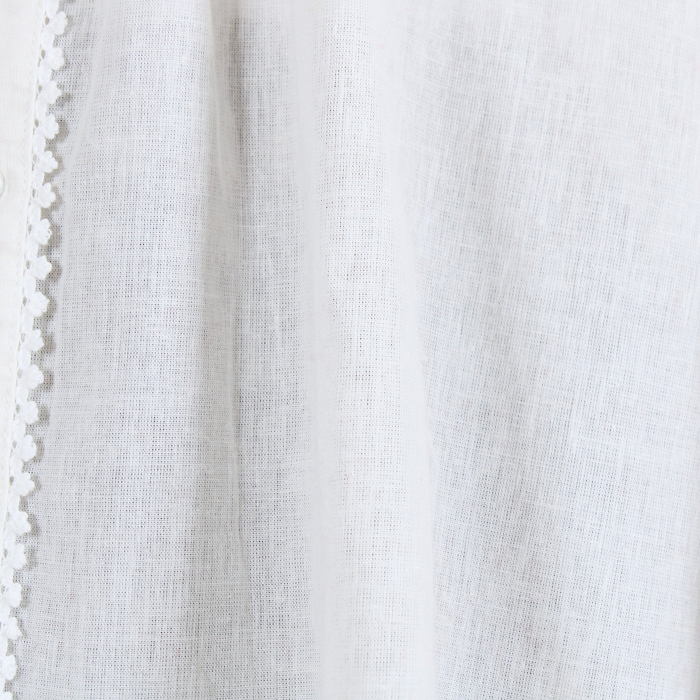 綿麻混 ピコレースピンタックブラウス 平織り生地使用