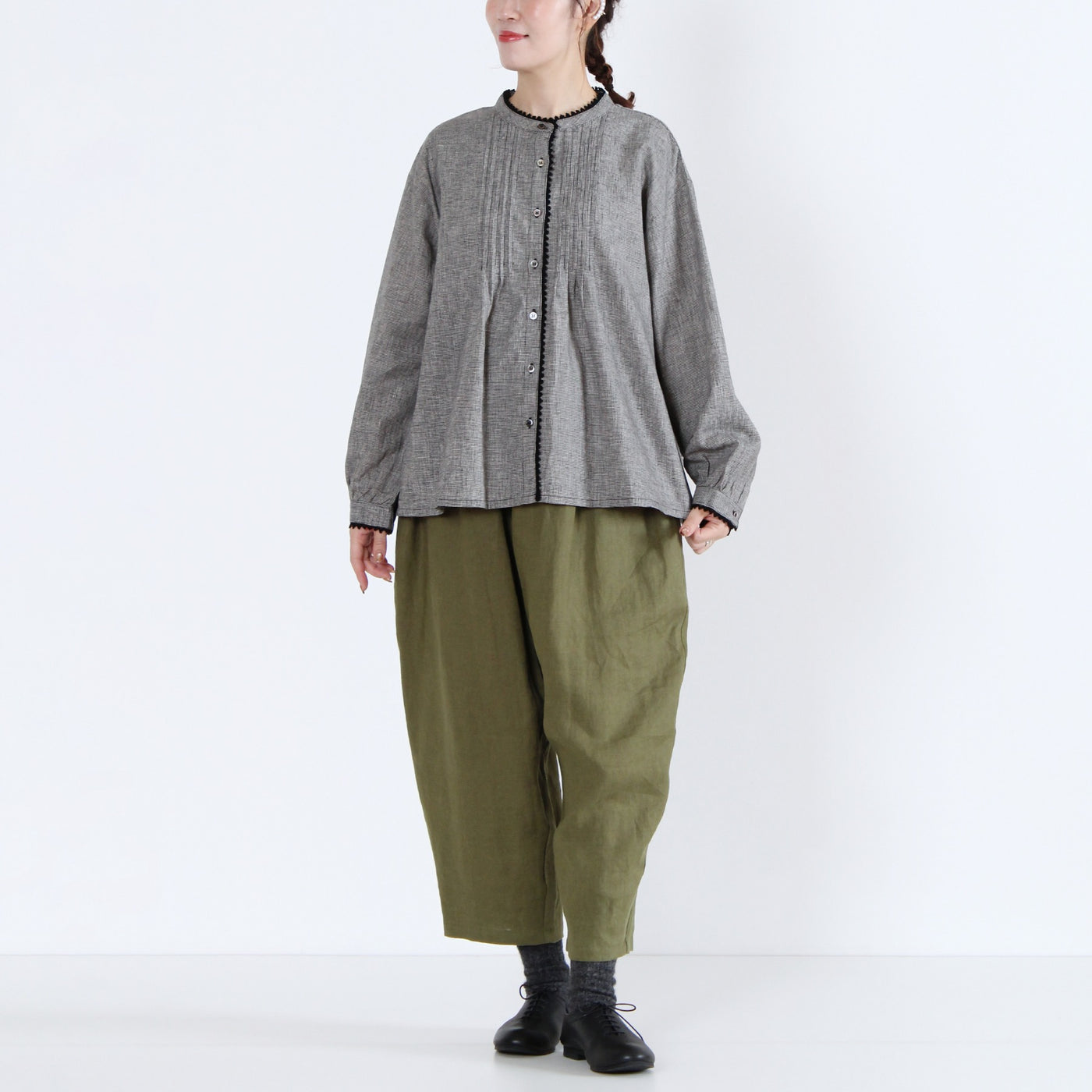 綿麻混 ピコレースピンタックブラウス 平織り生地使用