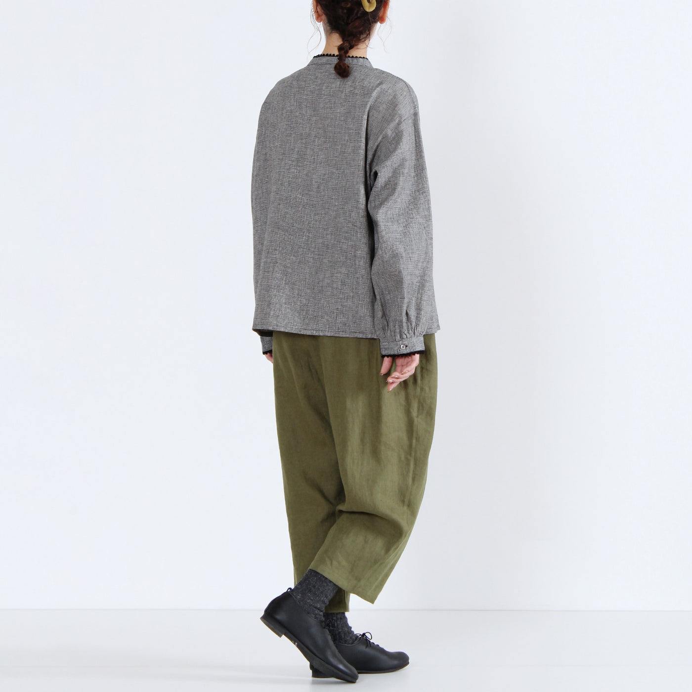 綿麻混 ピコレースピンタックブラウス 平織り生地使用