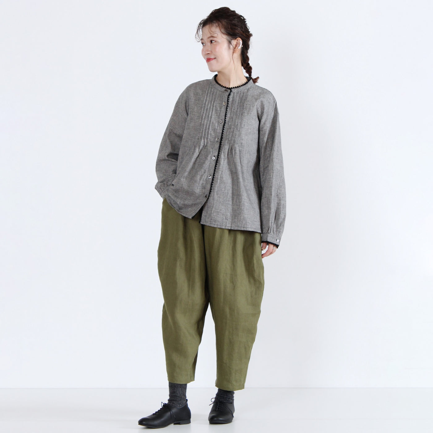 綿麻混 ピコレースピンタックブラウス 平織り生地使用