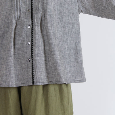 綿麻混 ピコレースピンタックブラウス 平織り生地使用