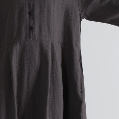 綿麻混 総刺繍切り替えワンピース コットンリネン平織り生地使用