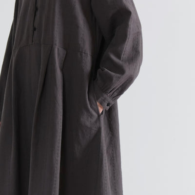 綿麻混 総刺繍切り替えワンピース コットンリネン平織り生地使用