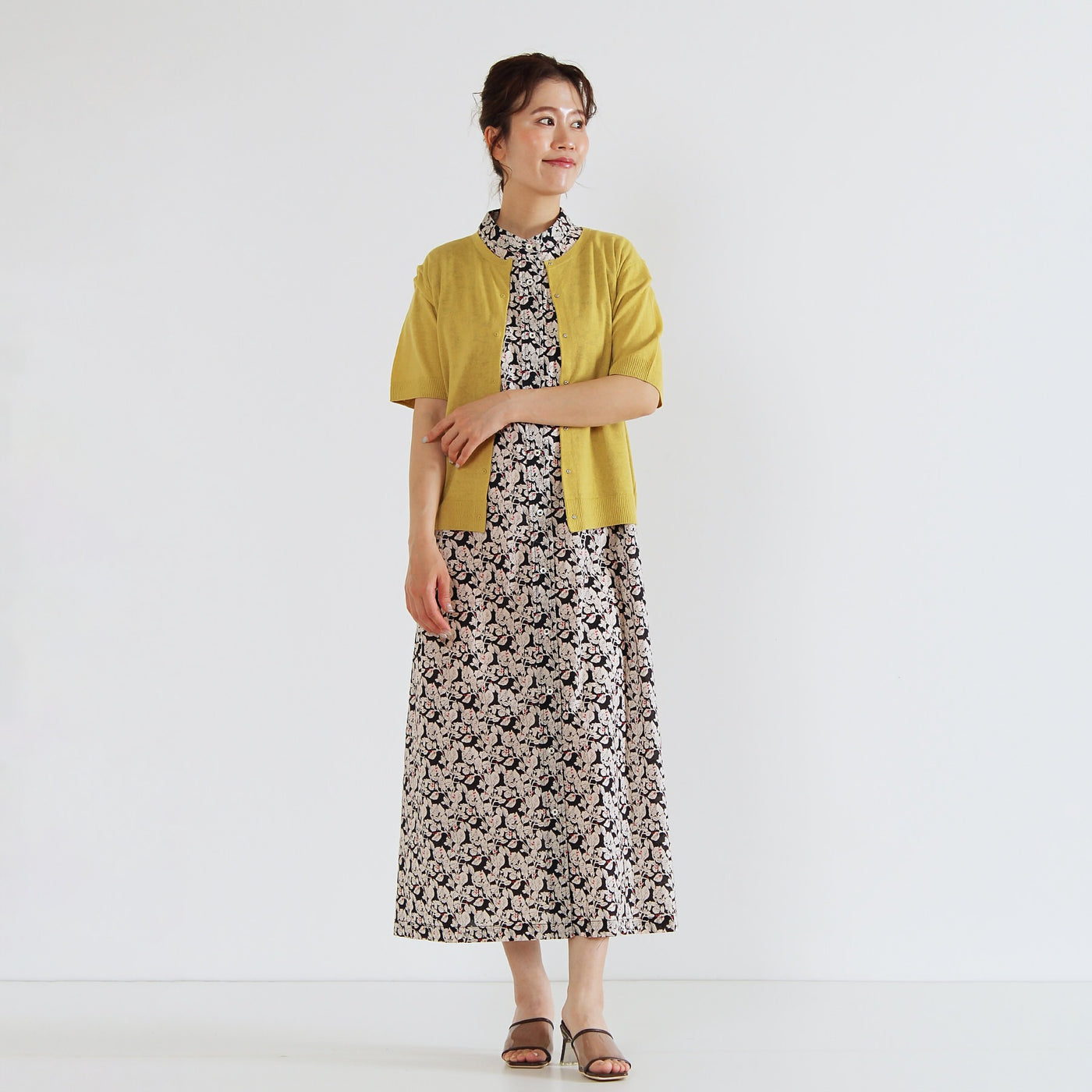 綿麻混 5分袖刺繍釦カーディンガン リネンコットン使用