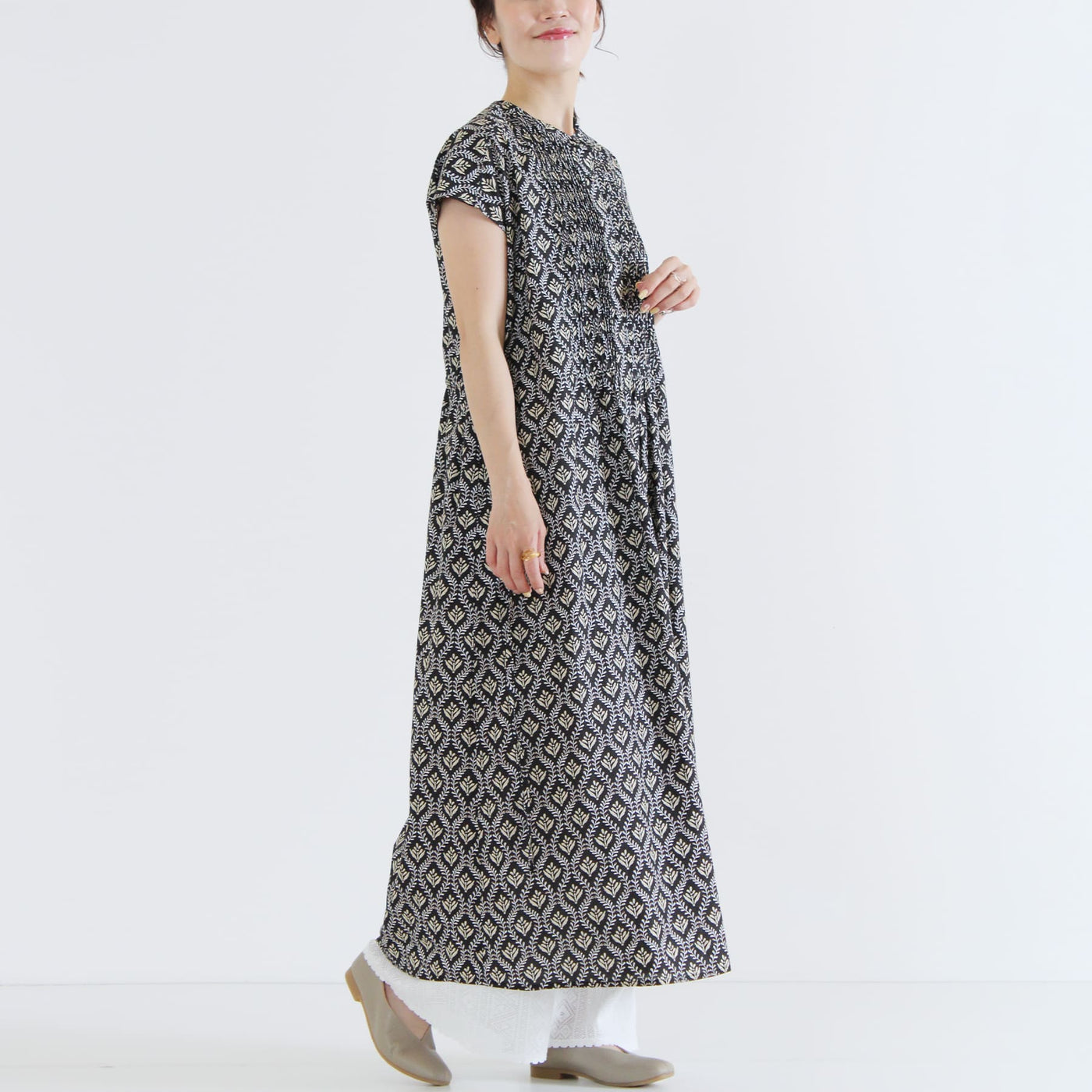 レースワイドペチパンツ コットンミックス使用