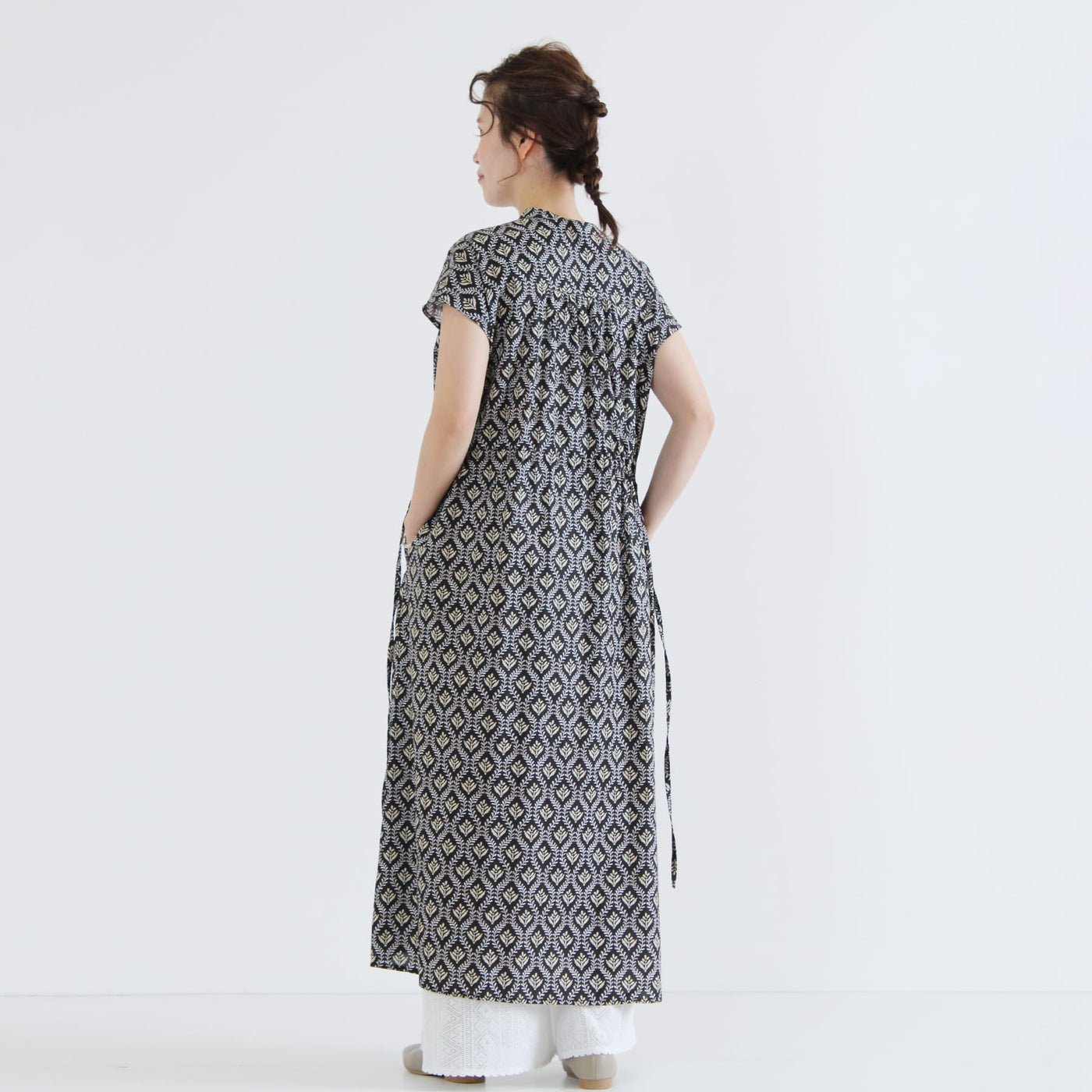 レースワイドペチパンツ コットンミックス使用