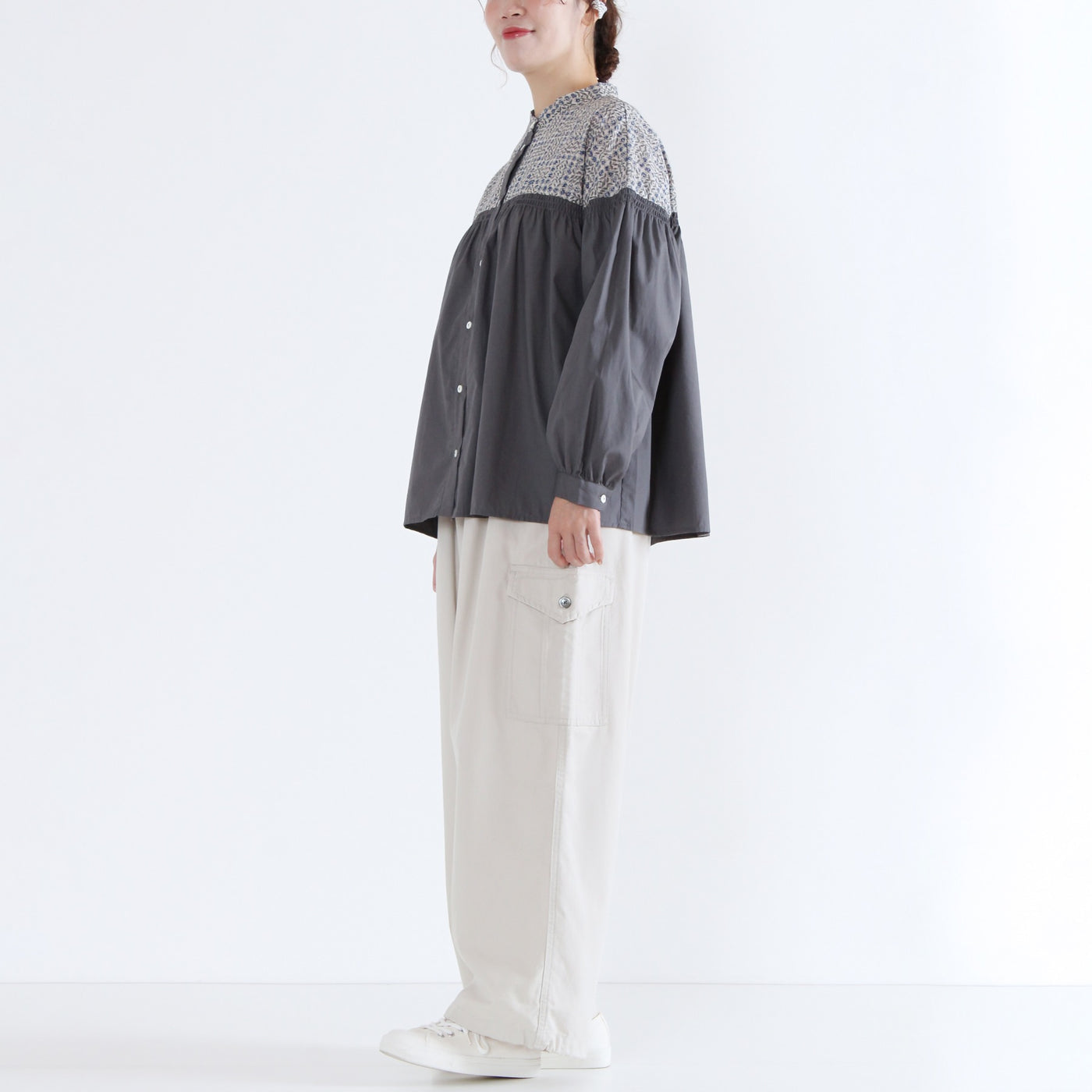 日本製 綿100% LIBERTY ゴムシャーリング切り替えブラウス コットンタナローン使用