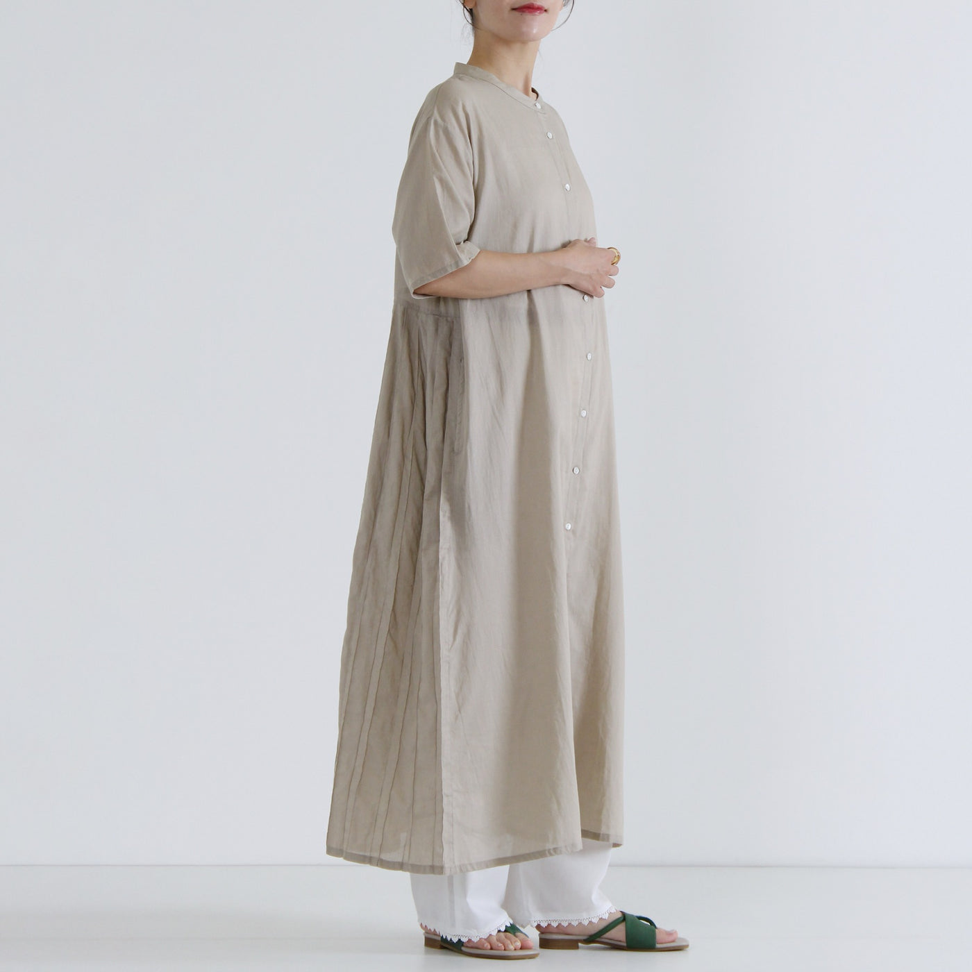 綿麻混 サイドプリーツワンピース コットンリネンローン使用