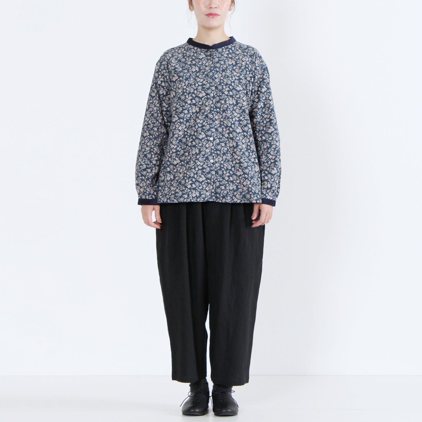 日本製 綿100% バンドカラーブラウス 細畝コーデュロイ使用