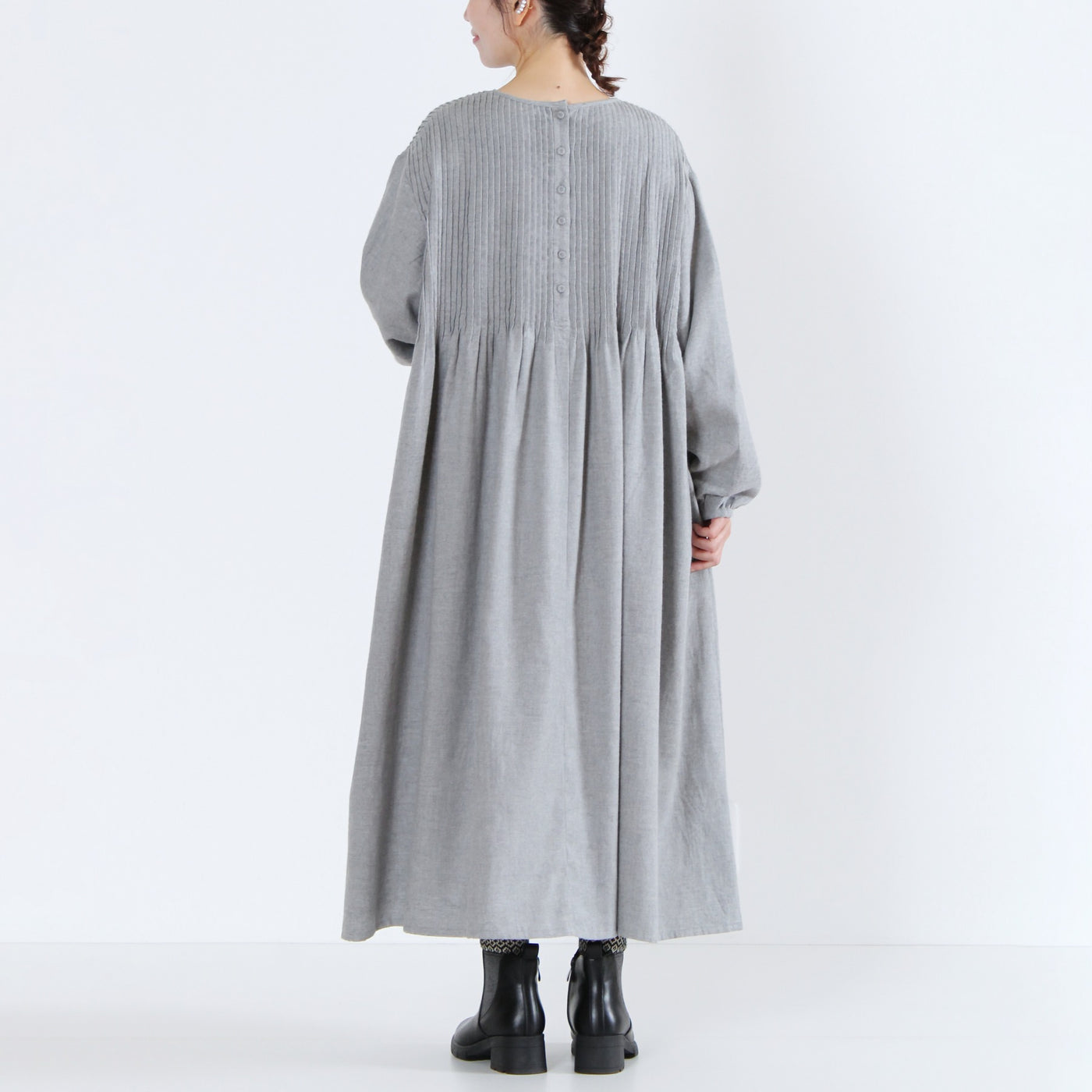 綿100% ピンタックワンピース コットンビエラ起毛使用