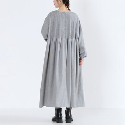 綿100% ピンタックワンピース コットンビエラ起毛使用