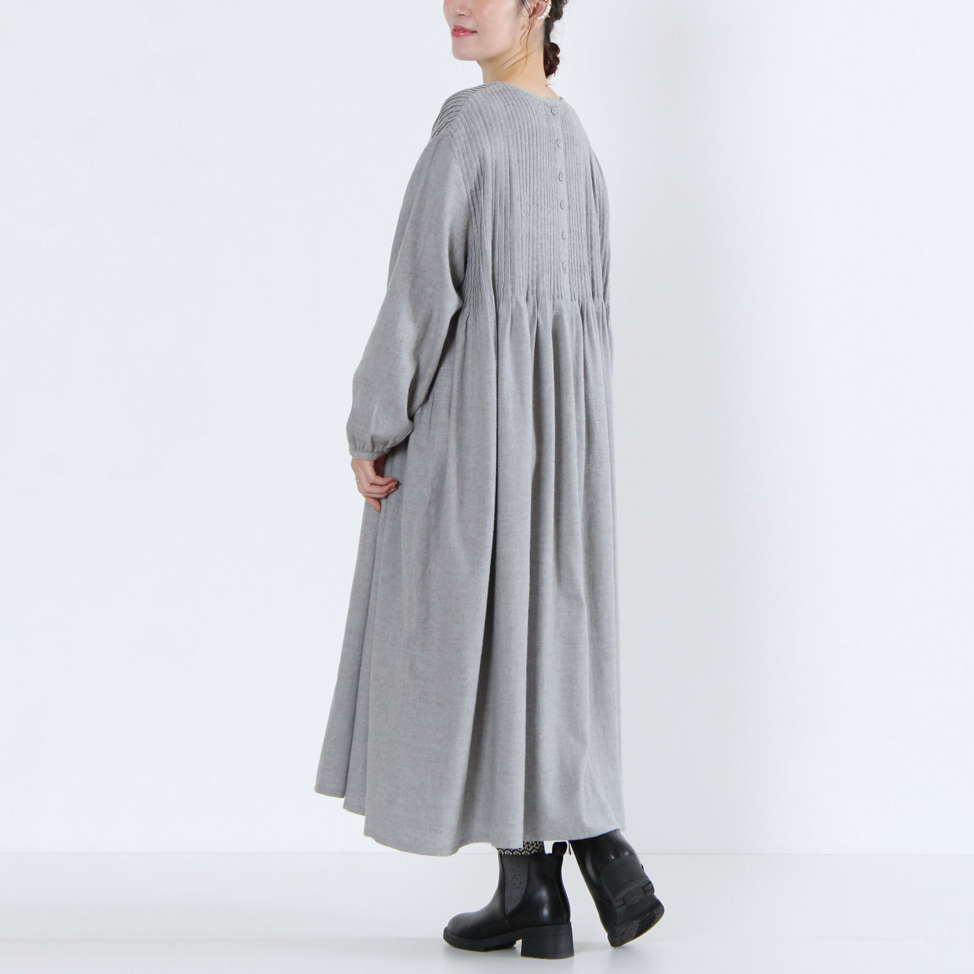 綿100% ピンタックワンピース コットンビエラ起毛使用