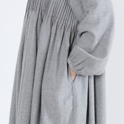 綿100% ピンタックワンピース コットンビエラ起毛使用