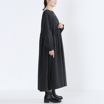 綿100% ピンタックワンピース コットンビエラ起毛使用