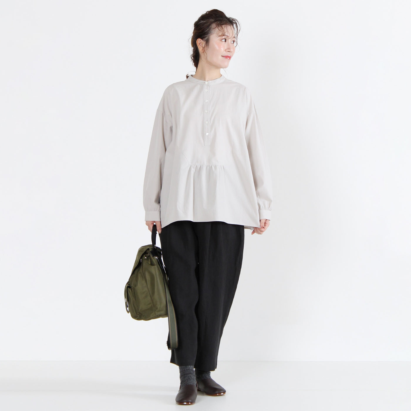 日本製 綿100% プルオーバーシャツ 近江晒ブロード使用