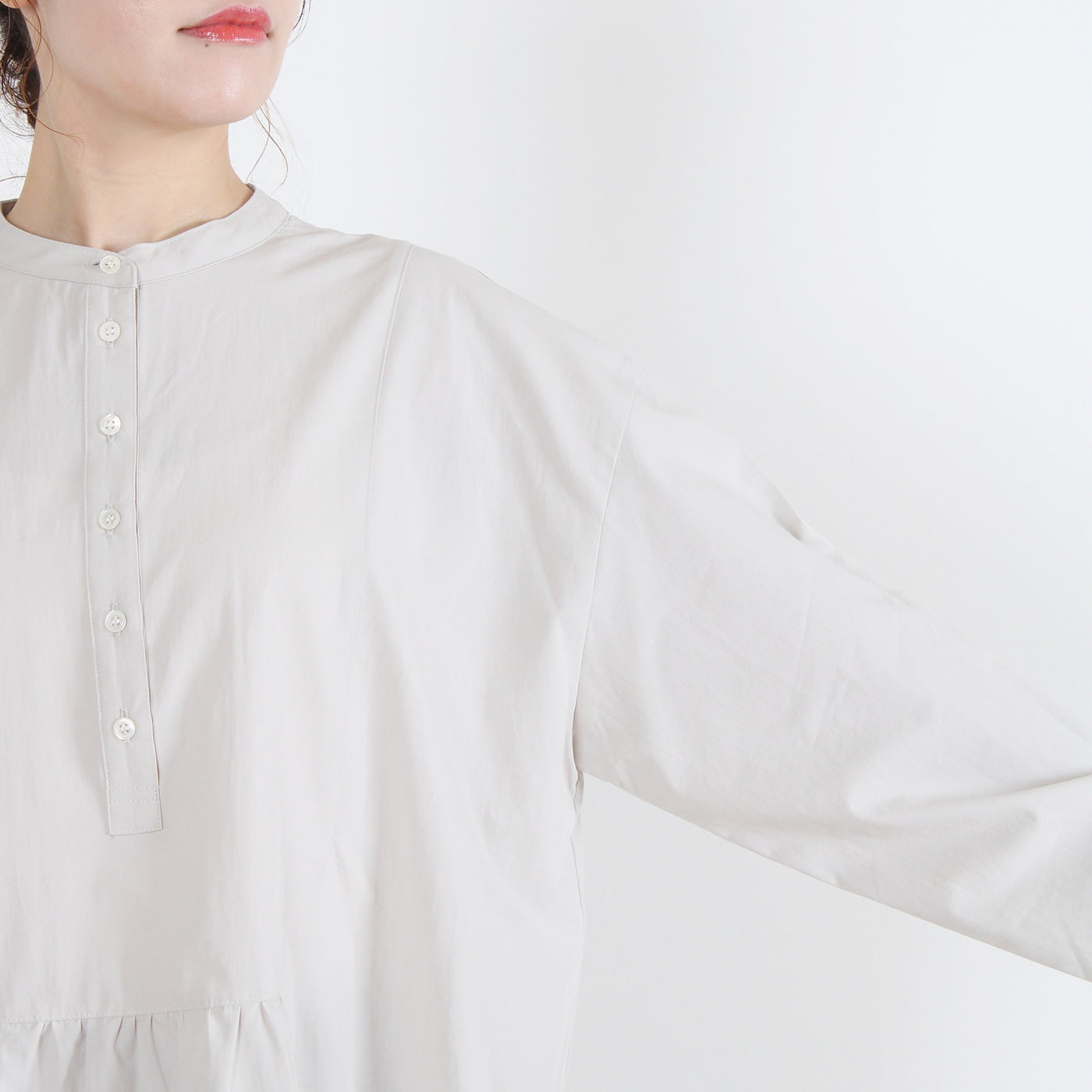 日本製 綿100% プルオーバーシャツ 近江晒ブロード使用