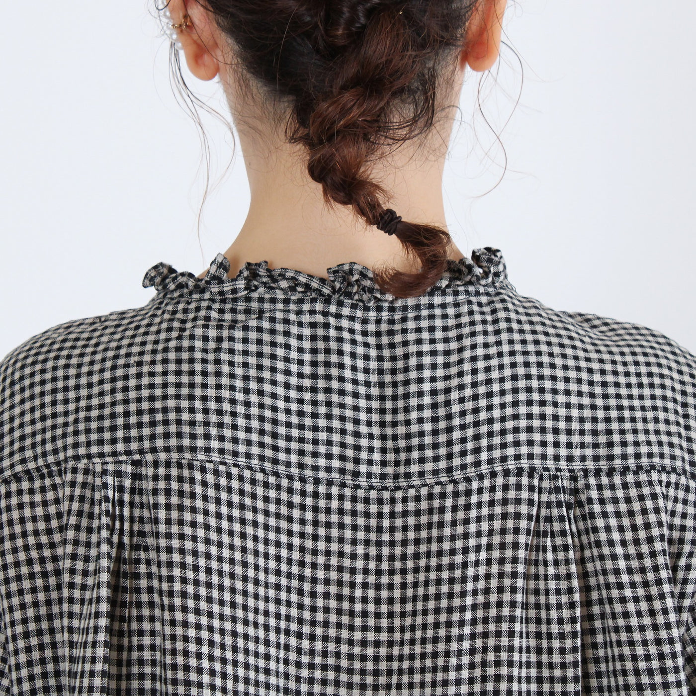 麻100% ウエストフリル 長袖ワンピース 先染めチェックリネン使用